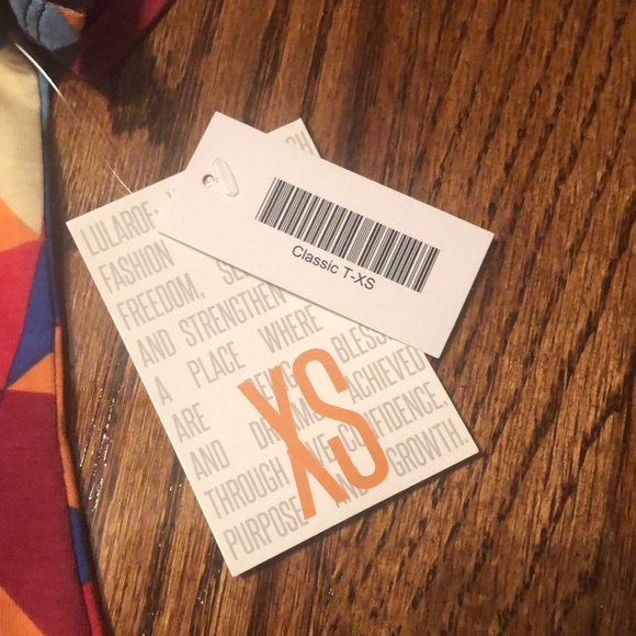 Lularoe Multicolored Classic T Size XS NWT - Picture 2 of 6